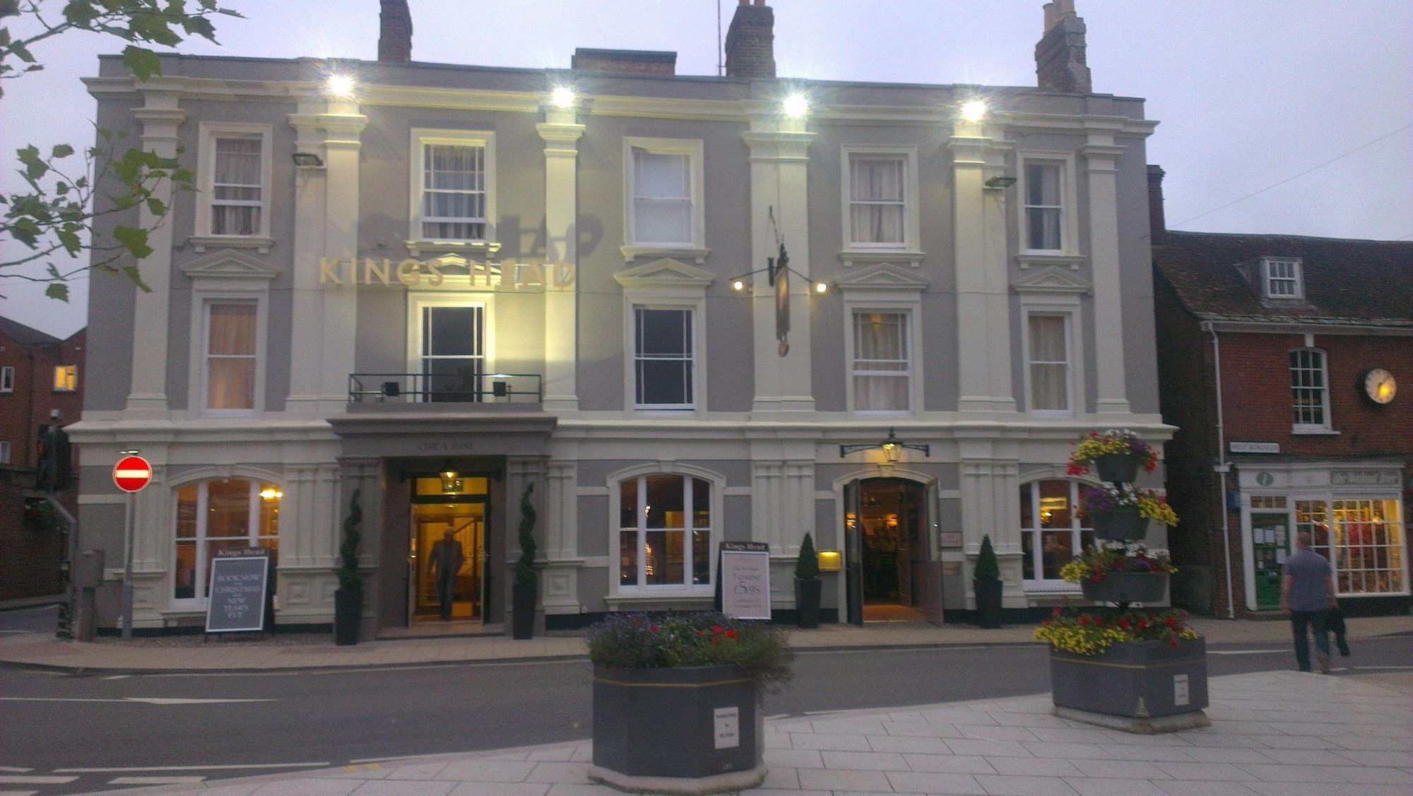 King'S Head Hotel By Greene King Inns Wimborne Minster Esterno foto